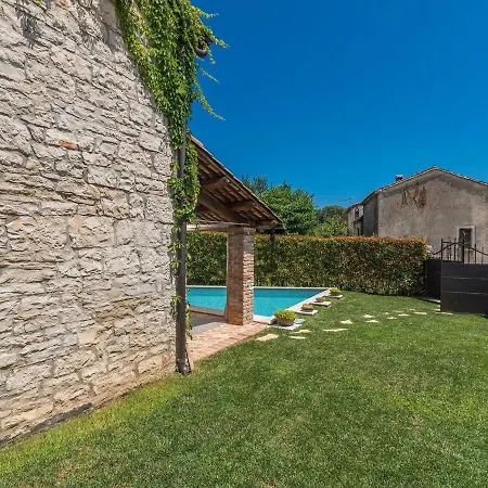 Villa Pakich *